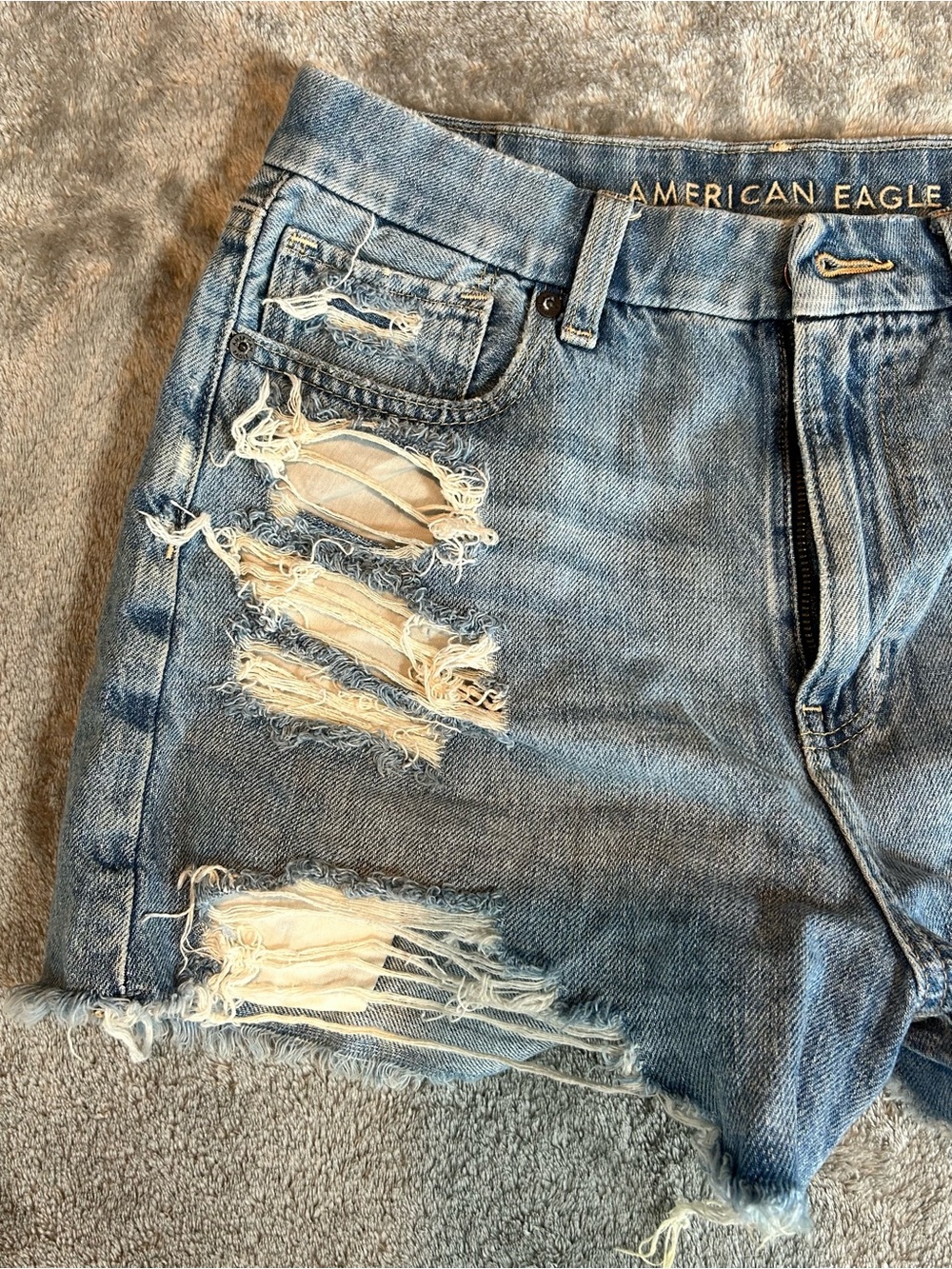 American Eagle Women's Size 6 Curvy Mom Short Stretch Denim Distressed High Rise - Picture 4 of 10